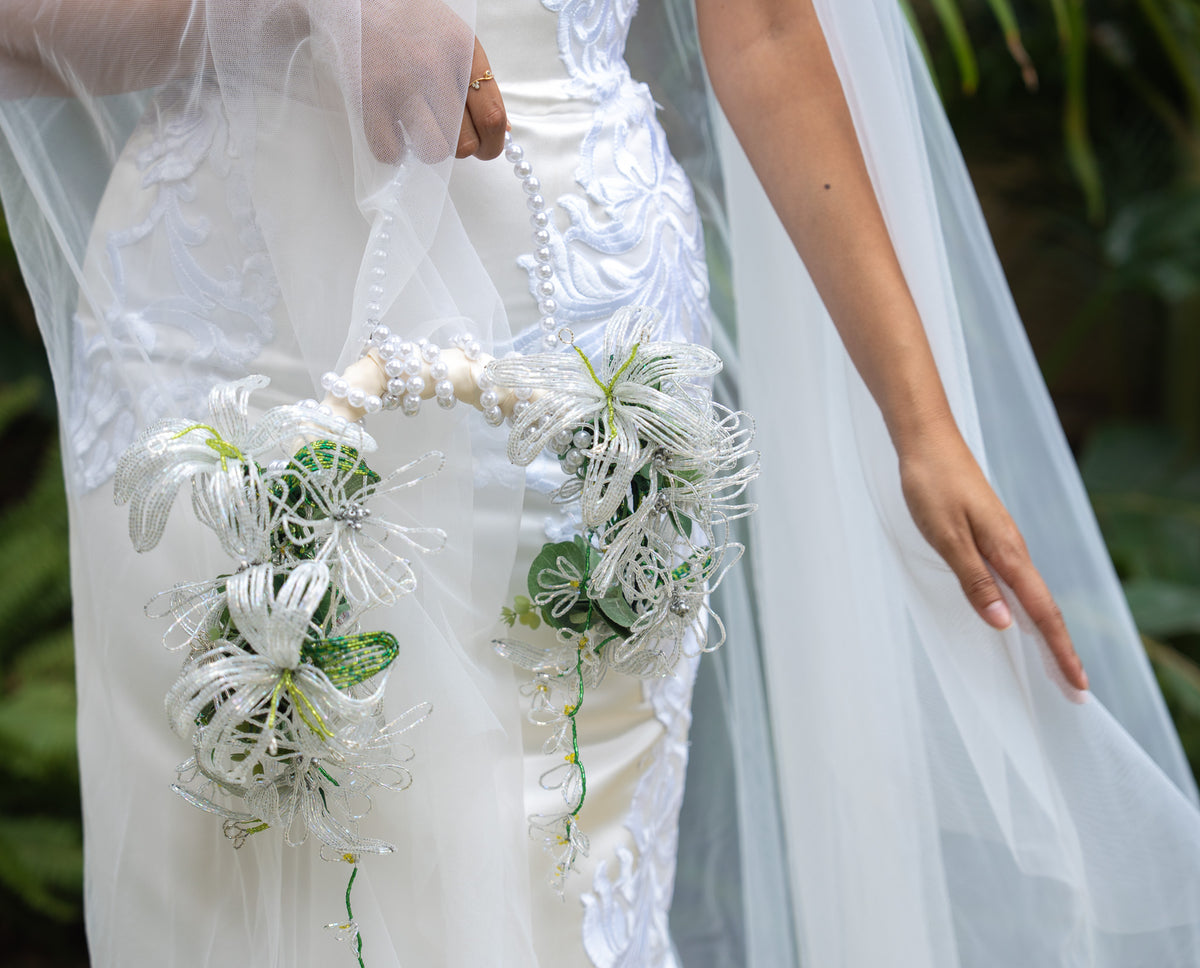 The Unbound Bridal Bouquet
