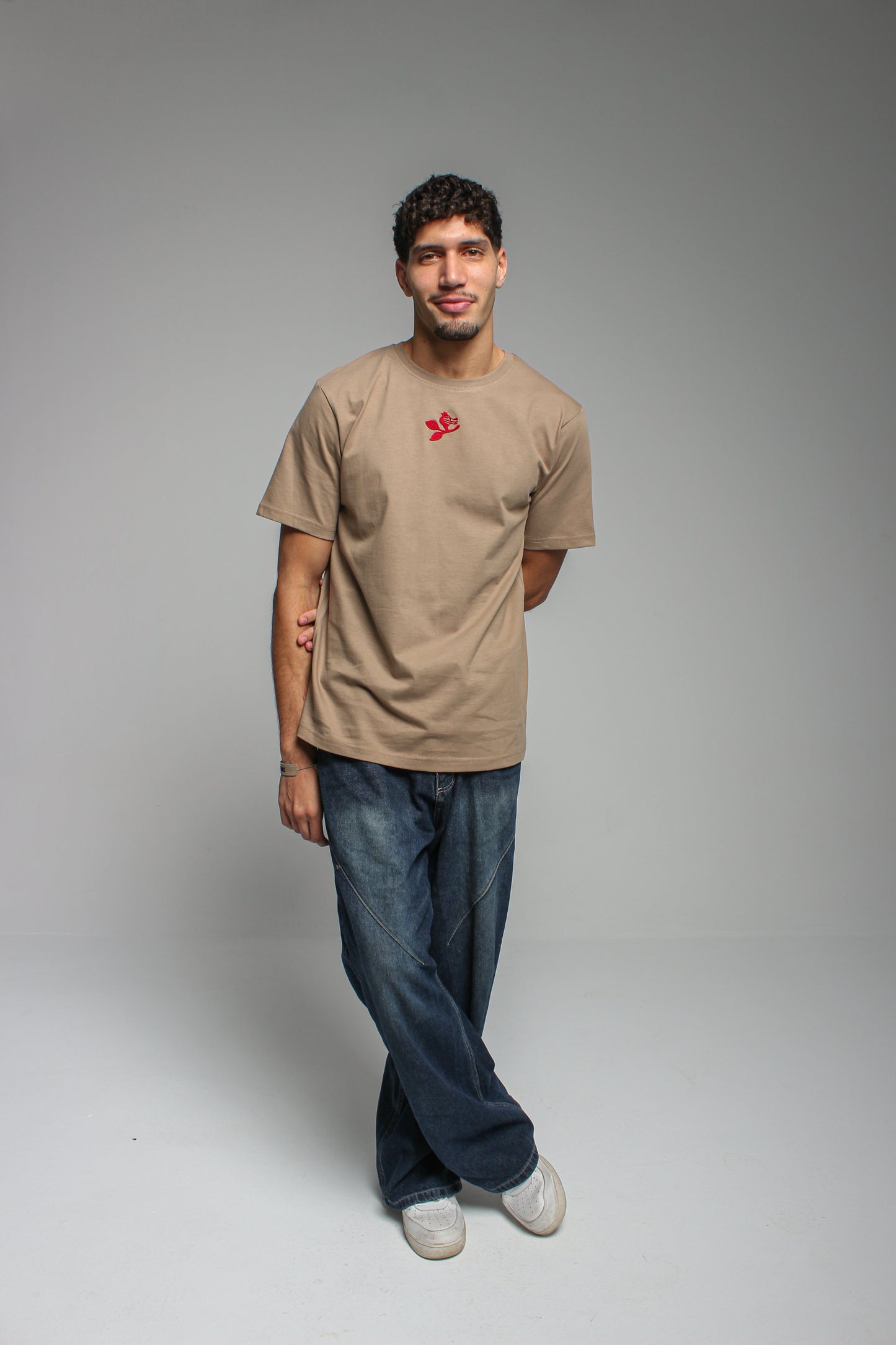 Sabr | صبر . Loose T-shirt