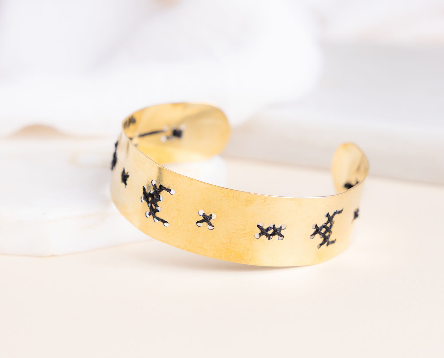 Pixel Cuff