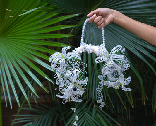 The Unbound Bridal Bouquet