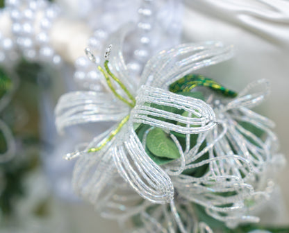 The Unbound Bridal Bouquet