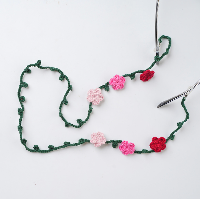 FLORAL EYEWEAR/BAG DECOR